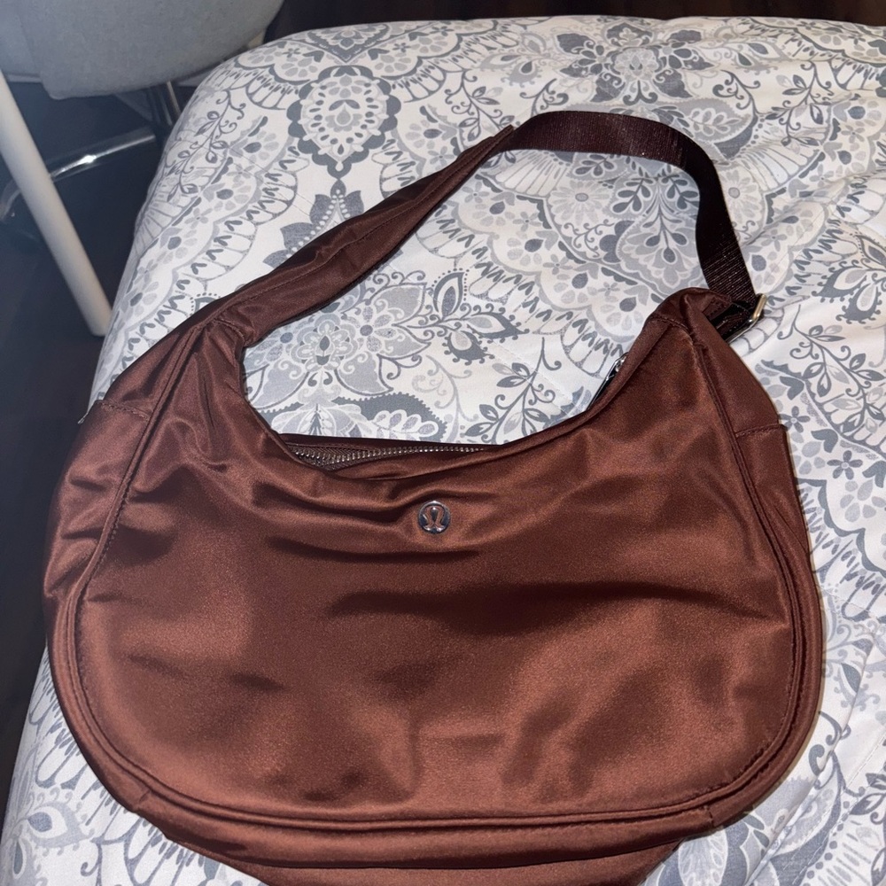 Lululemon shoulder bag